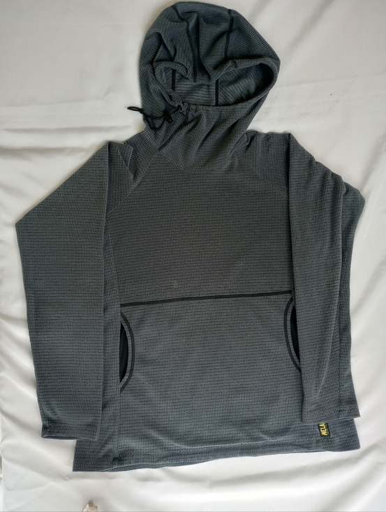 Melanzana Tops - Melanzana Gray Microgrid Pullover with Yellow Logo Tag Flaw Women's M